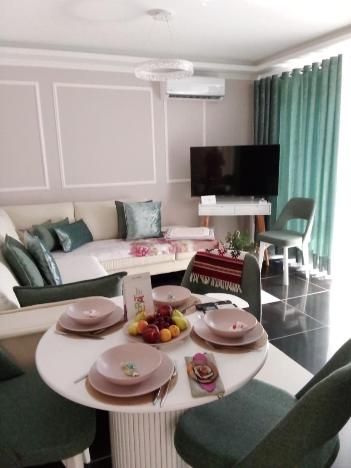 Vilma Apartment Berat Buitenkant foto