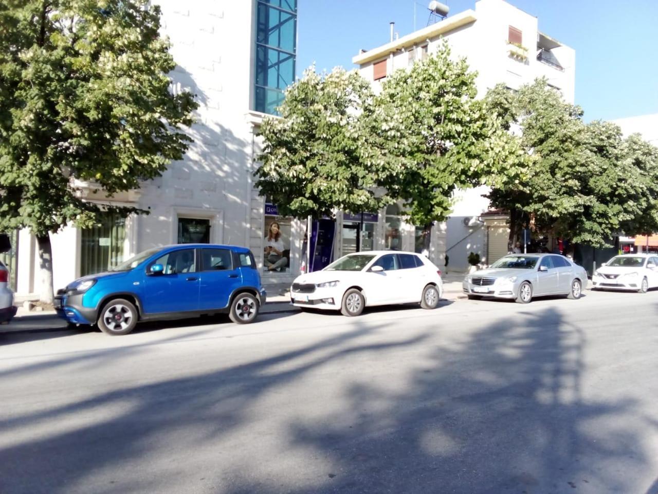 Vilma Apartment Berat Buitenkant foto